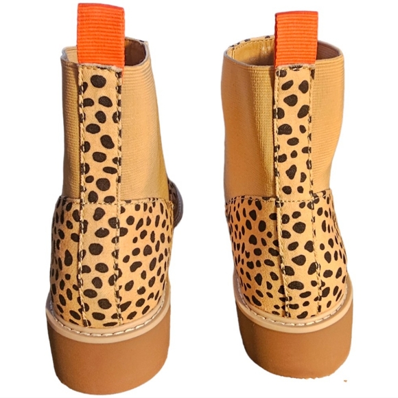 EUC | Dolce Vita Pepper Leopard Cheetah Animal Print Chelsea Bootie | Size: 10M - Picture 2 of 14